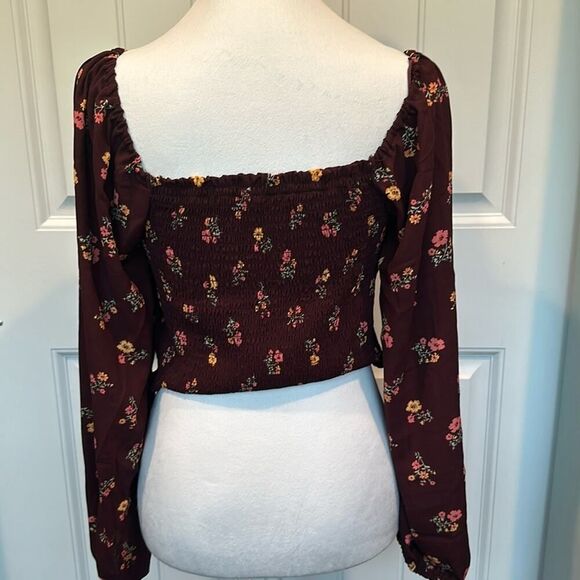 Love Tree Boho/Vintage Floral Smocked Crop Top NWOT - Picture 6 of 7